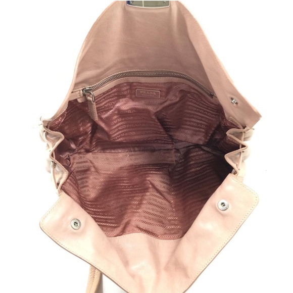 Prada Vitelli Easy Shoulder Bag - Picture 14 of 15